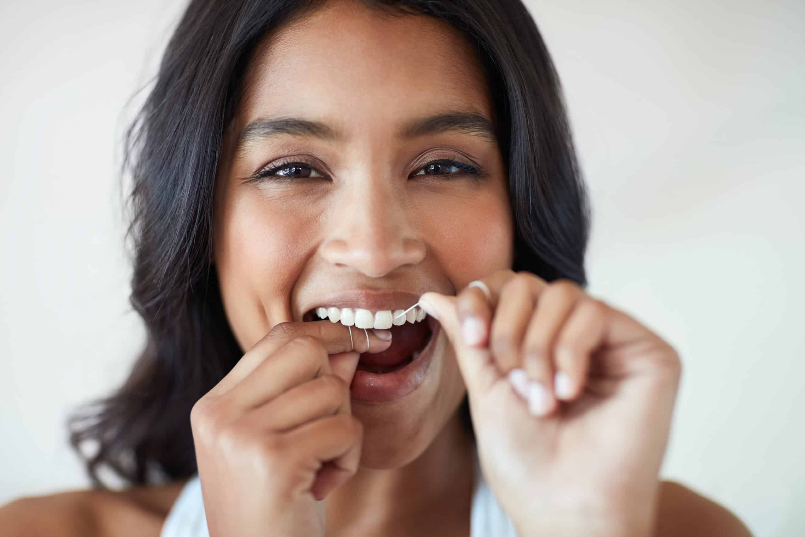 Understanding The Relation Between Plaque, Bacteria And Gum Disease
